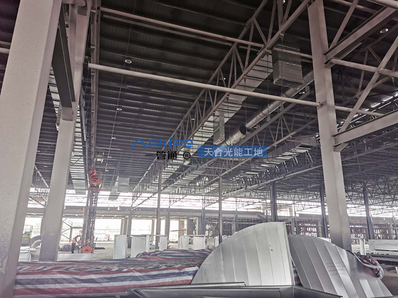 天合光能股份公司通風(fēng)管道工程工地現(xiàn)場